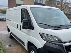 Peugeot Boxer - 330 2.0 BlueHDI L2H1 Pro