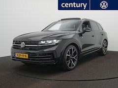 Volkswagen Touareg - 3.0 TSi eHybrid 4MOTION R 462Pk | Luchtvering | HUD | Panodak | 360 Camera