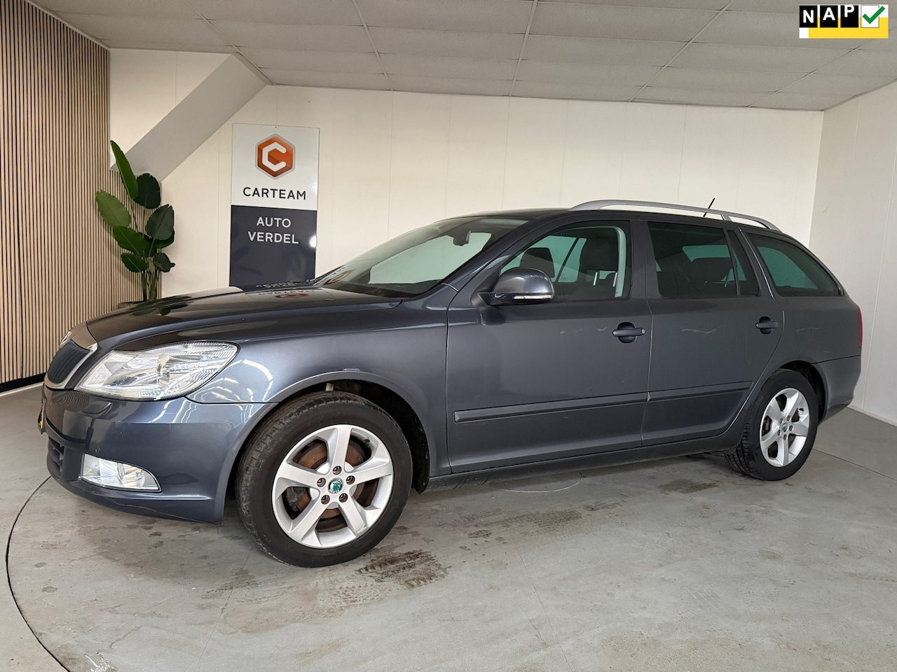 Skoda Octavia Combi - 1.4 TSI Greentech Elegance Airco, Navigatie, Trekhaak, LMV - AutoWereld.nl