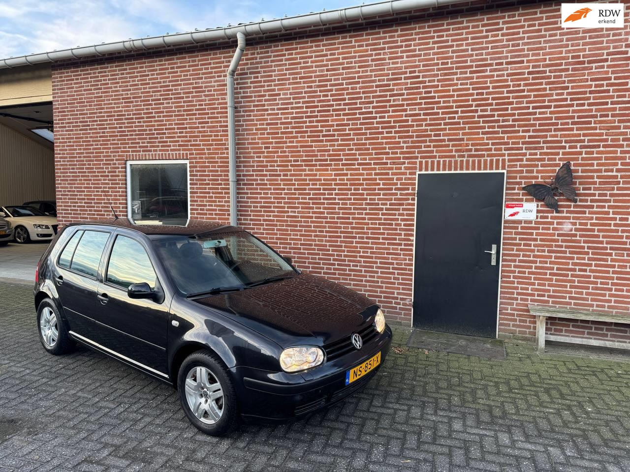 Volkswagen Golf - 1.4-16V Stoelverwarming, ECC, Schuifdak, 5DRS - AutoWereld.nl