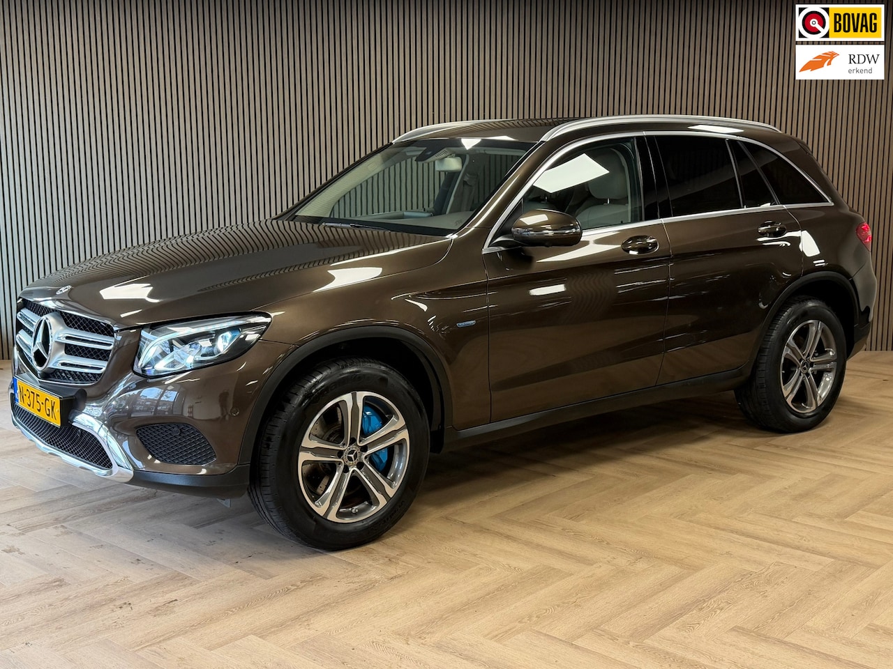 Mercedes-Benz GLC-klasse - 350e 4MATIC AUT. PLUG-IN HYBRID TREKHAAK CAMERA 360° NAVIGATIE CRUISE PDC LEDER KEYLESS-GO - AutoWereld.nl