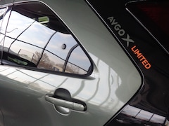 Toyota Aygo X - 1.0 VVT-i S-CVT Limited Automaat | Cabrio | Clima | Apple/Android | Cruise | LMV