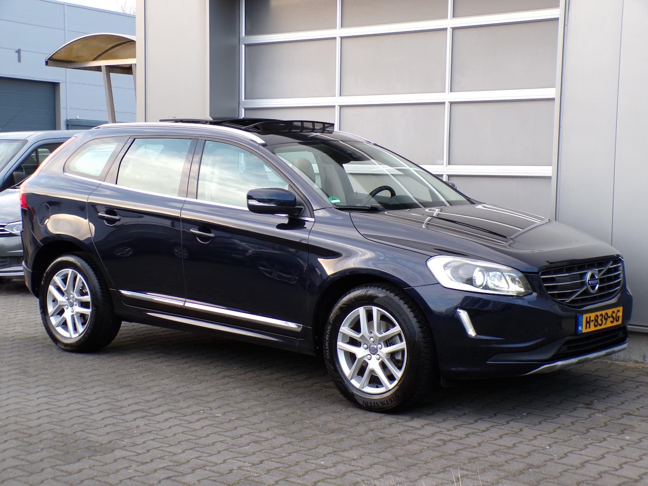 Volvo XC60 - 2.0 D4 FWD Polar+|Pano|ACC|Leder|Memory|Xenon|BT - AutoWereld.nl