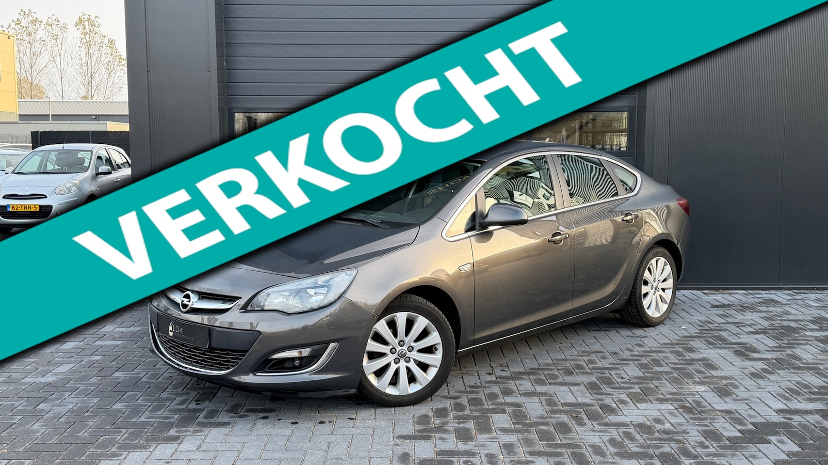 Opel Astra - 1.4 Turbo Cosmo NAvi|Airco - AutoWereld.nl