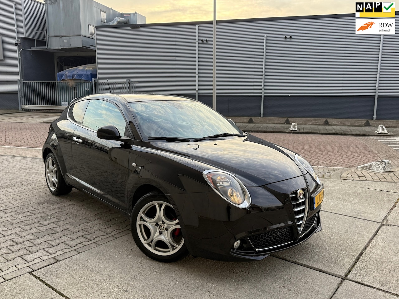 Alfa Romeo MiTo - 0.9 TwinAir Exclusive NAVI Clima LEER NEW APK - AutoWereld.nl