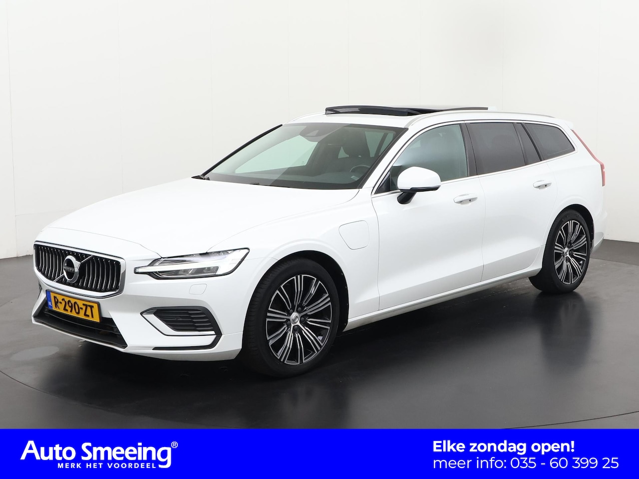 Volvo V60 - 2.0 T8 Twin Engine AWD Inscription | Panoramadak | Trekhaak Elec | Leder | Zondag Open! - AutoWereld.nl