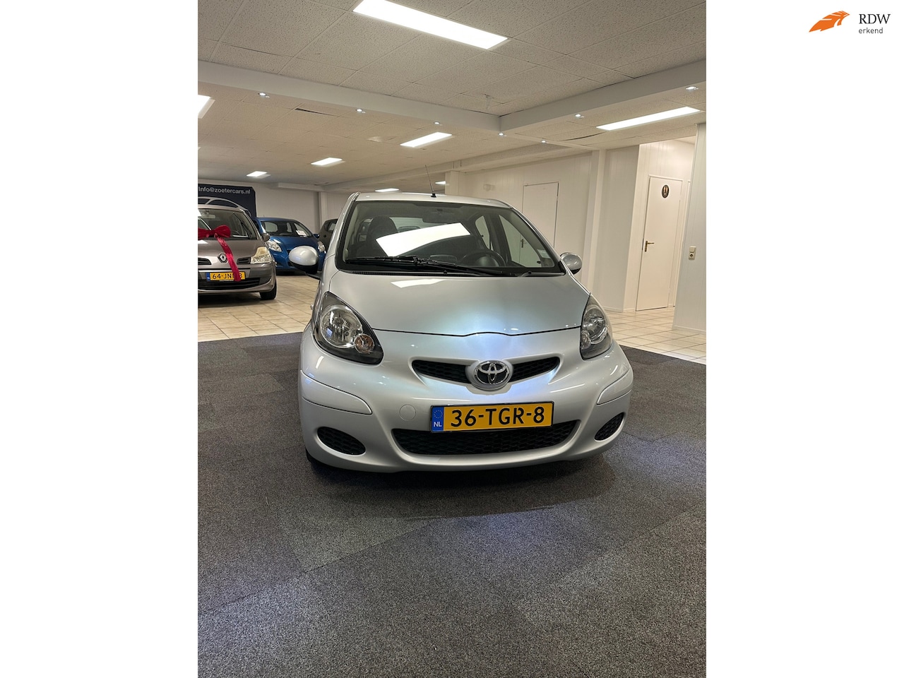 Toyota Aygo - 1.0-12V Comfort Navigator 1.0-12V Comfort Navigator,Airco,Navigatie,Elk pakket - AutoWereld.nl