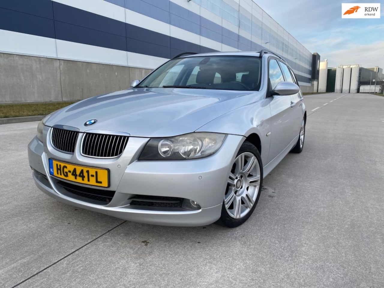BMW 3-serie Touring - 320i APK 01-27/PANO/AIRCO.ELEC.STLN.LDRN.INT. - AutoWereld.nl