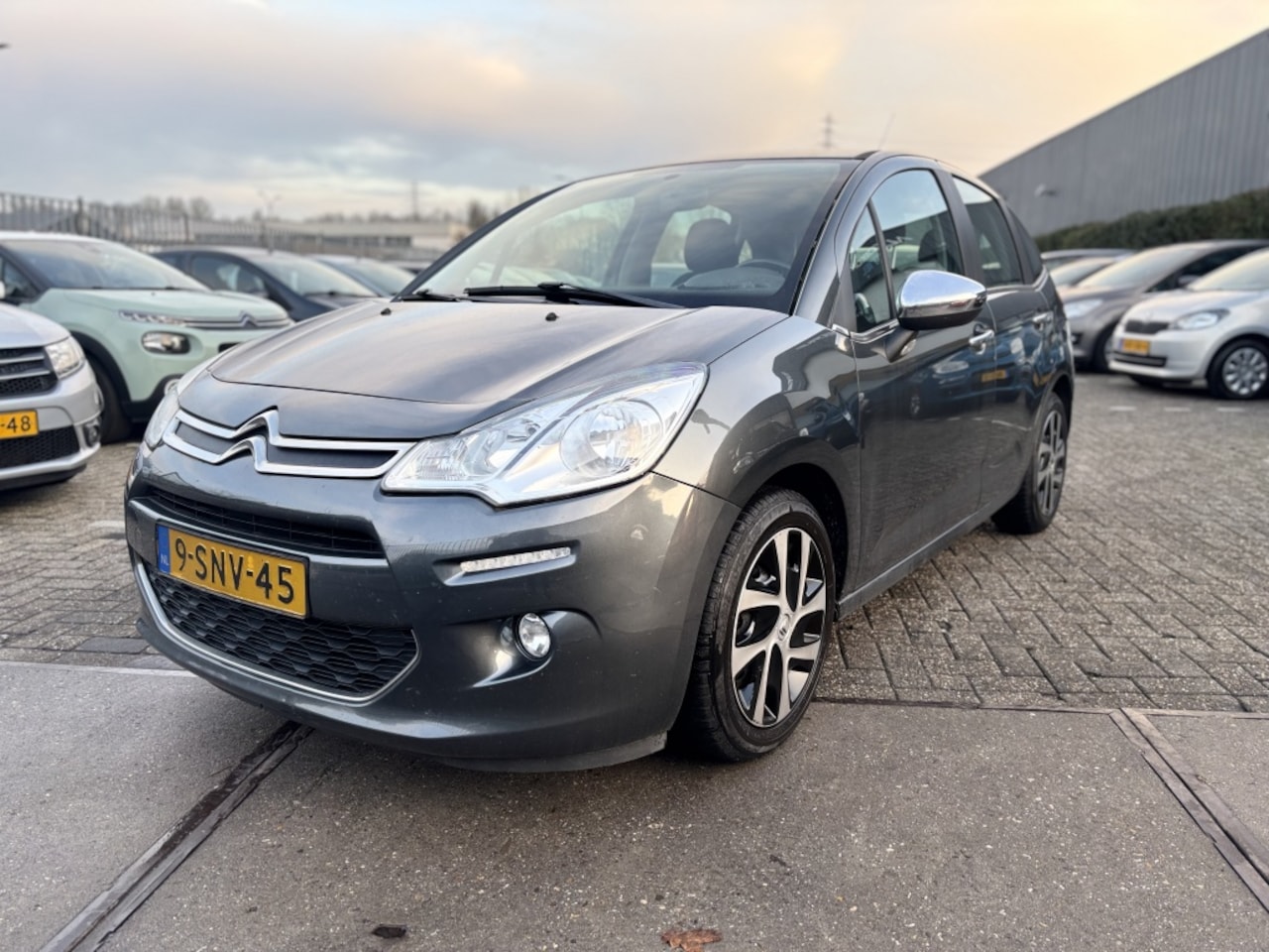 Citroën C3 - 1.2 VTi Collection CLIMA!NAVI! - AutoWereld.nl