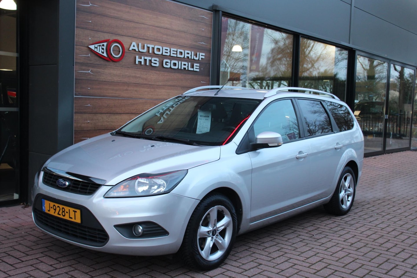 Ford Focus Wagon - 1.8 Titanium Flexi Fuel 1.8 Titanium Flexi Fuel - AutoWereld.nl