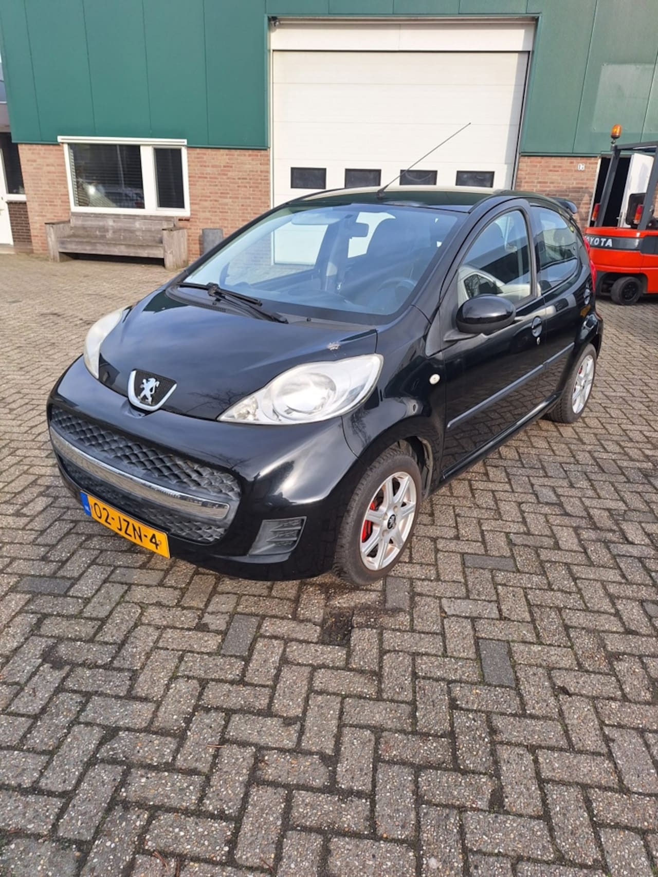 Peugeot 107 - 1.0-12V Sublime Sport Airco 5DRS LM Velgen - AutoWereld.nl