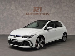 Volkswagen Golf - 8 GTE 1.4|245PK|PANO|KEYLESS GO|IQ LIGHT|CAMERA|SFEER|MMI|STUURVERW|STOELVERW|NAVIGATIE|18