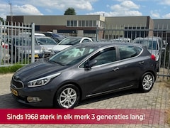 Kia Cee'd - 1.6 GDI Business Pack 5 deurs NL AUTO NAP Navi l Camera l Crusie l LED l Airco ECC DEALER