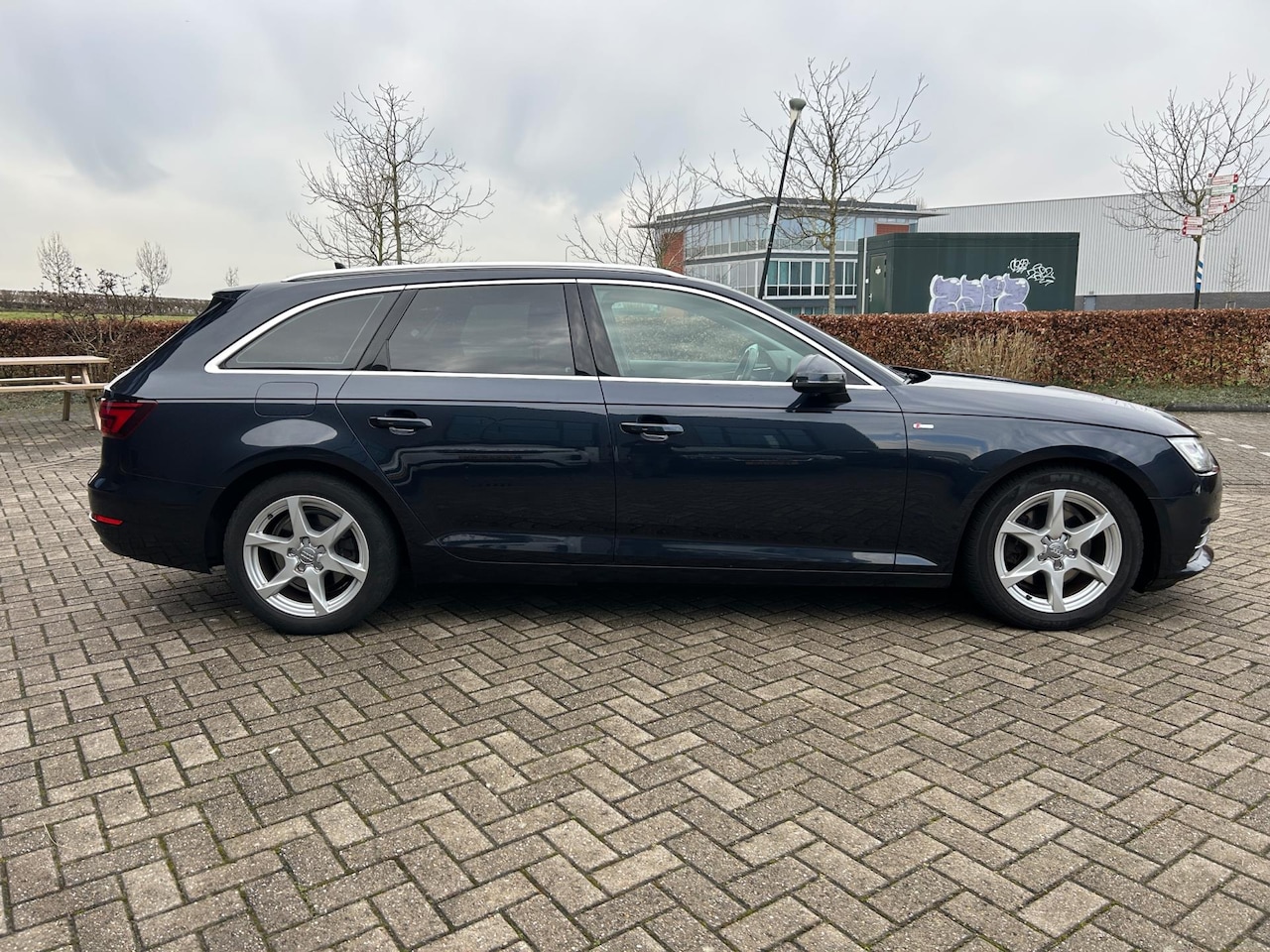 Audi A4 Avant - 2.0 TDI ultra Sport S-Line | 150 PK | Automaat - AutoWereld.nl