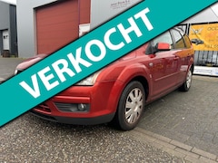 Ford Focus Wagon - 1.6-16V Ghia FULL OPTION