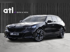BMW 5-serie Touring - 540d xDrive M-sport | Pano | HUD | Bowers & Wilkins | Keyless | 20" | Iconic Glow | Elektr