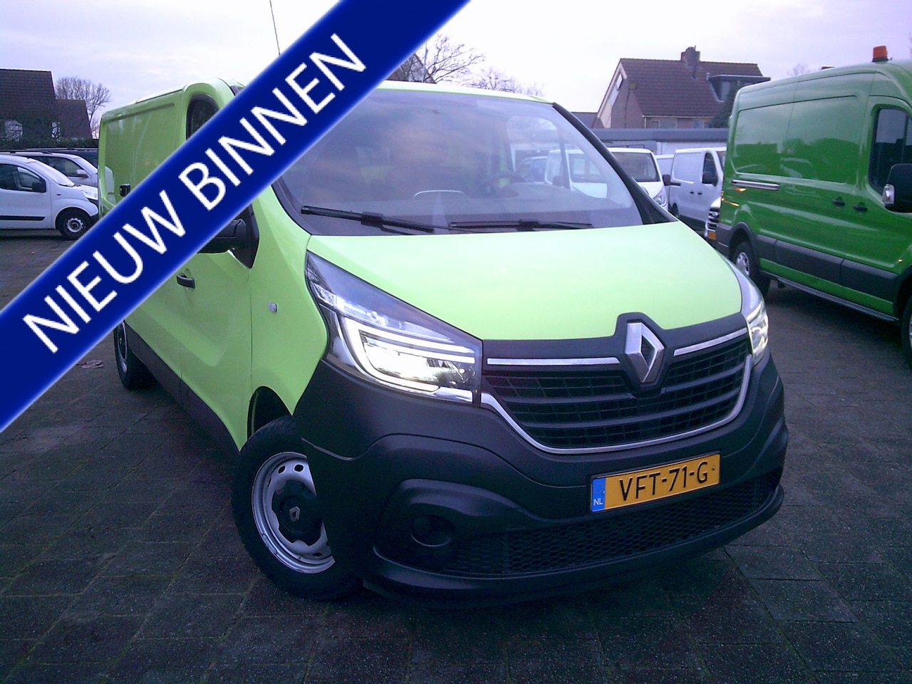 Renault Trafic - 1.6 dCi 95 T29 L2H1 Comfort VOORZIEN VAN AIRCO+CRUISE+TREKHAAK !!! - AutoWereld.nl