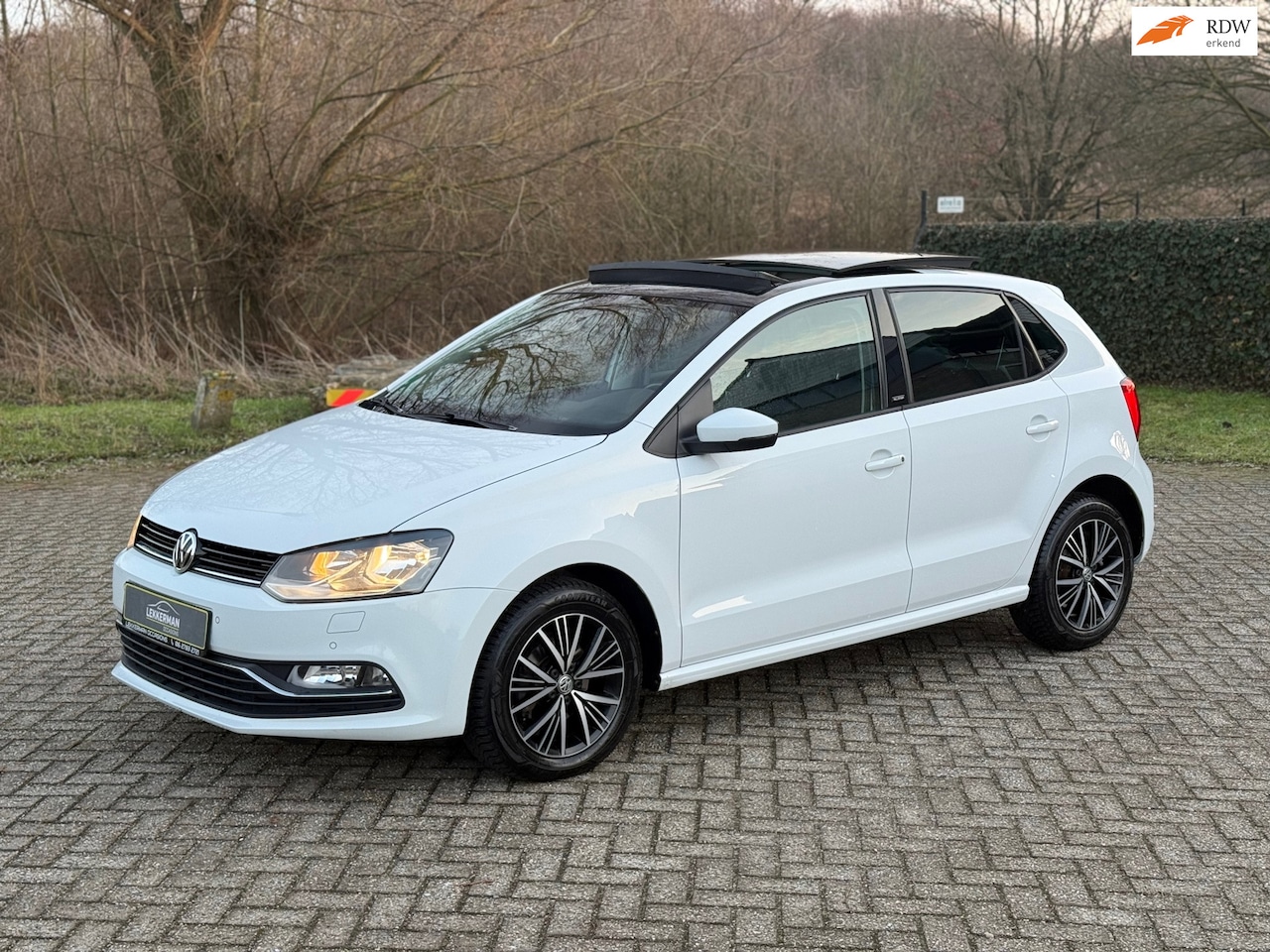 Volkswagen Polo - 1.2 TSI Highline PANO I ZEER MOOI I CLIMA I PDC I CRUISE - AutoWereld.nl