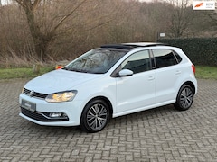 Volkswagen Polo - 1.2 TSI Highline PANO I ZEER MOOI I CLIMA I PDC I CRUISE