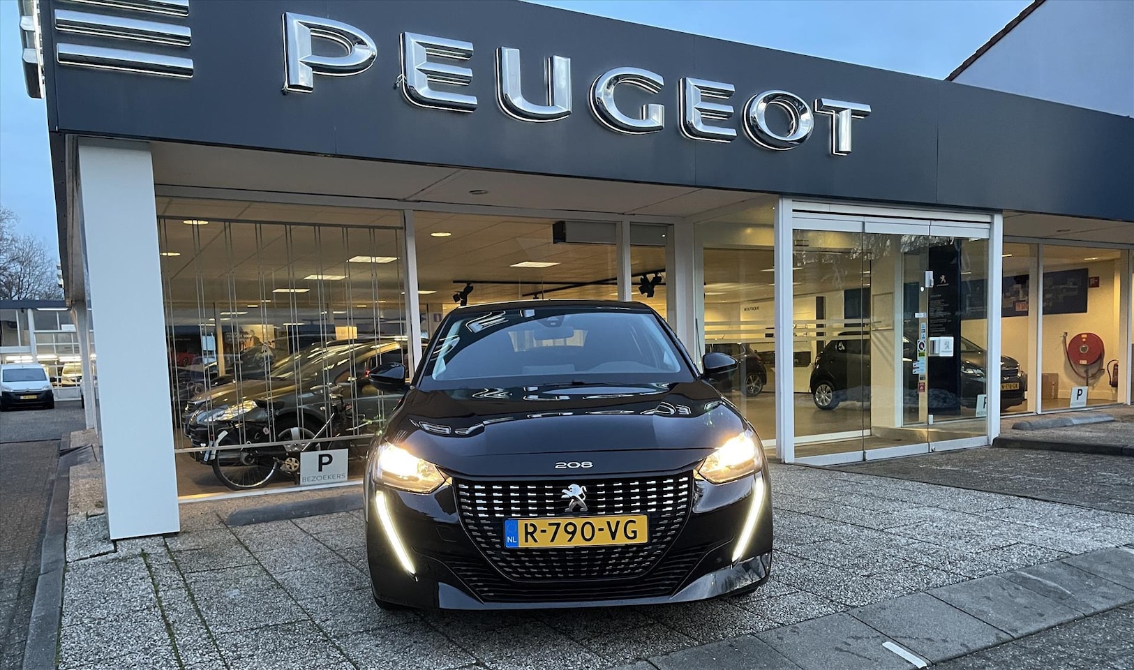 Peugeot 208 - 1.2 PureTech 75pk - AutoWereld.nl