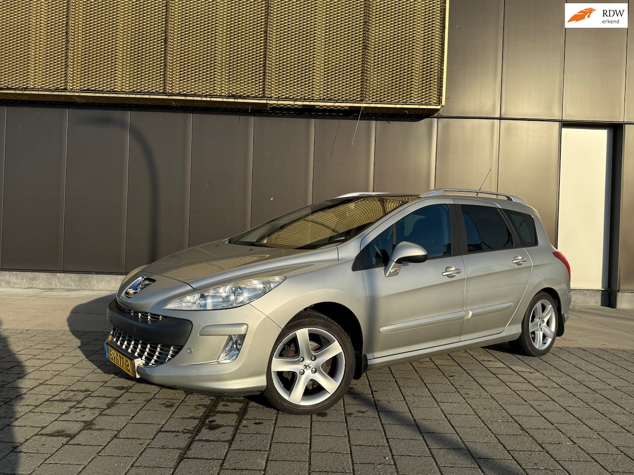 Peugeot 308 SW - 1.6 VTi XS Automaat | Pano | Distri VV | PDC | Clima | Trekh | Cruise - AutoWereld.nl