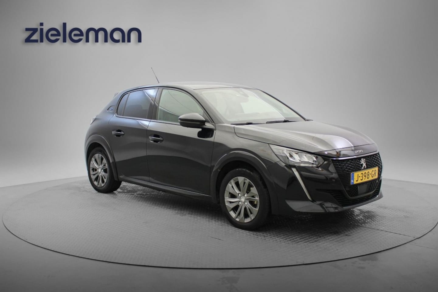 Peugeot e-208 - Allure 50 kWh - Panorama, Digital Cockpit, Carplay, Navi, Cruise, Half Leer, Camera, SOH 9 - AutoWereld.nl