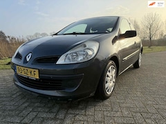 Renault Clio - 1.2-16V Authentique nw apk , nw distributie