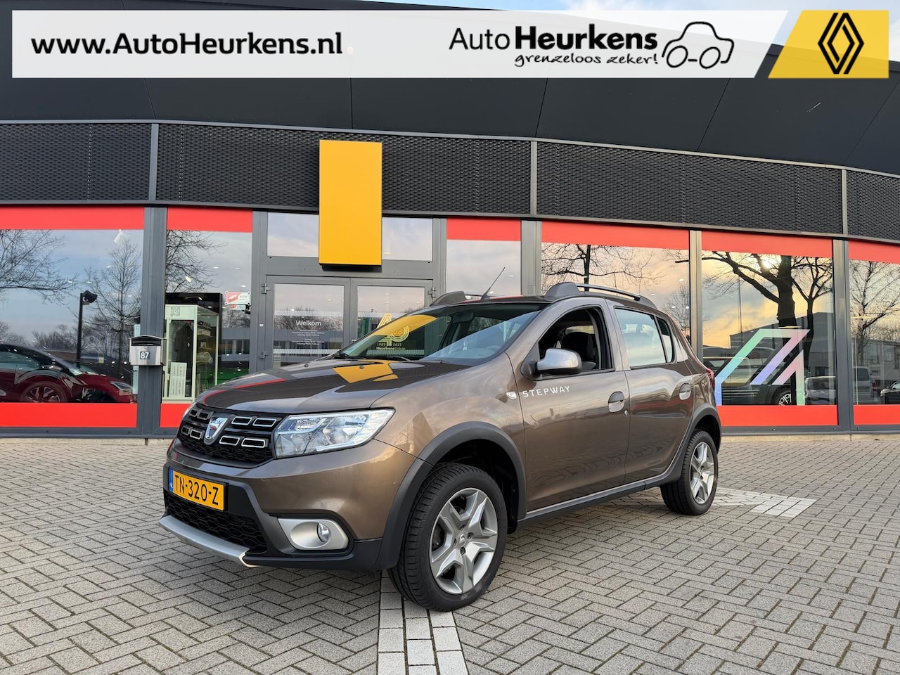 Dacia Sandero Stepway - TCe 90 SL | NL Auto | Achteruitrijcamera | Navigatie | - AutoWereld.nl