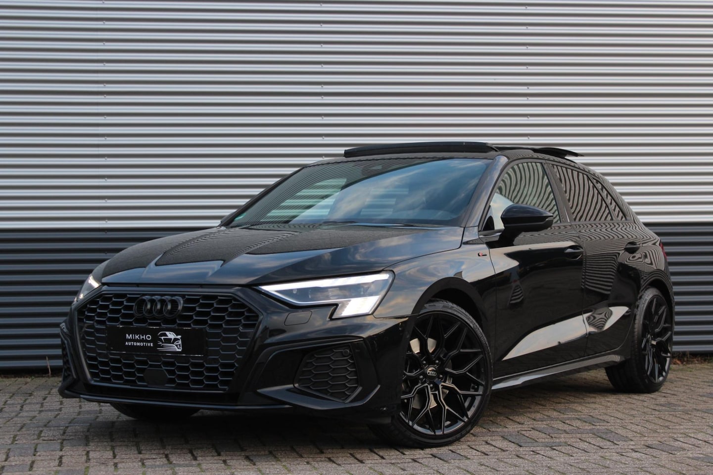 Audi A3 Sportback - 35 TFSI | 3x S-Line | Panoramadak| Black optik | Matrix | Dode hoek | Adaptive cruise cont - AutoWereld.nl