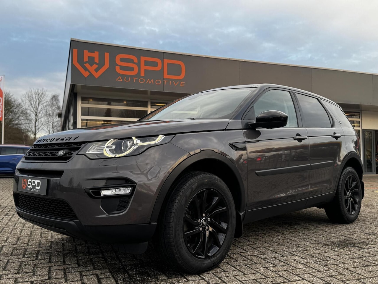 Land Rover Discovery Sport - 2.0TD4 HSE|Grijs-kenteken|BTW|AWD - AutoWereld.nl