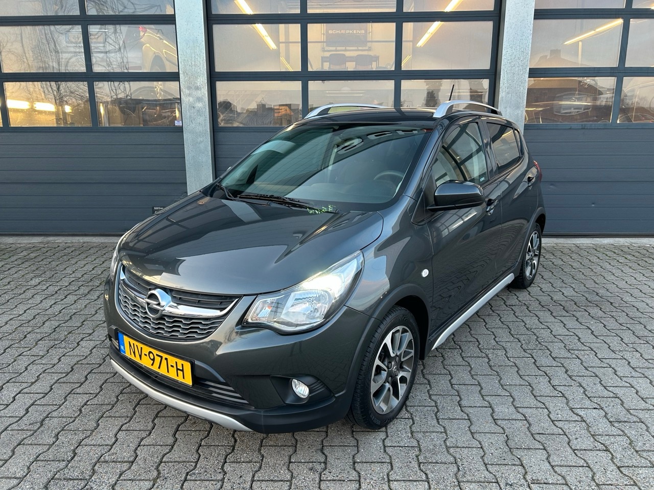 Opel Karl - ROCKS 1.0 75pk Online Edition - AutoWereld.nl