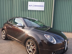 Alfa Romeo MiTo - 0.9 TwinAir Distinctive- GOED ONDERHOUDEN- PARKEER SENSOREN-AIRCO- ELEKTRISCHE RAMEN-NAVIG