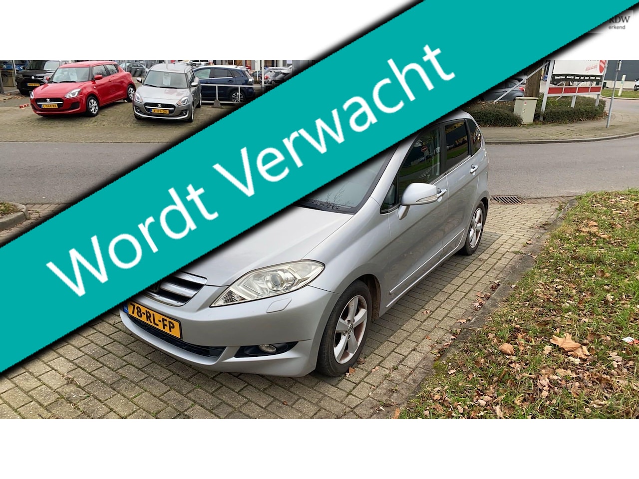 Honda FR-V - 2.0i Exe 150pk Clima Cruise Xenon Schuifdak Trekhaak 1500kg. - AutoWereld.nl