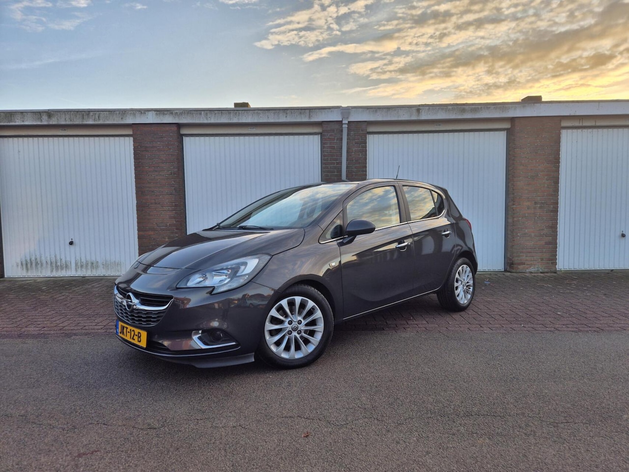 Opel Corsa - 1.0 Turbo Innovation / 5-Deurs / Airco / Cruisecontrol / Parkeersensoren / Apple Carplay - AutoWereld.nl