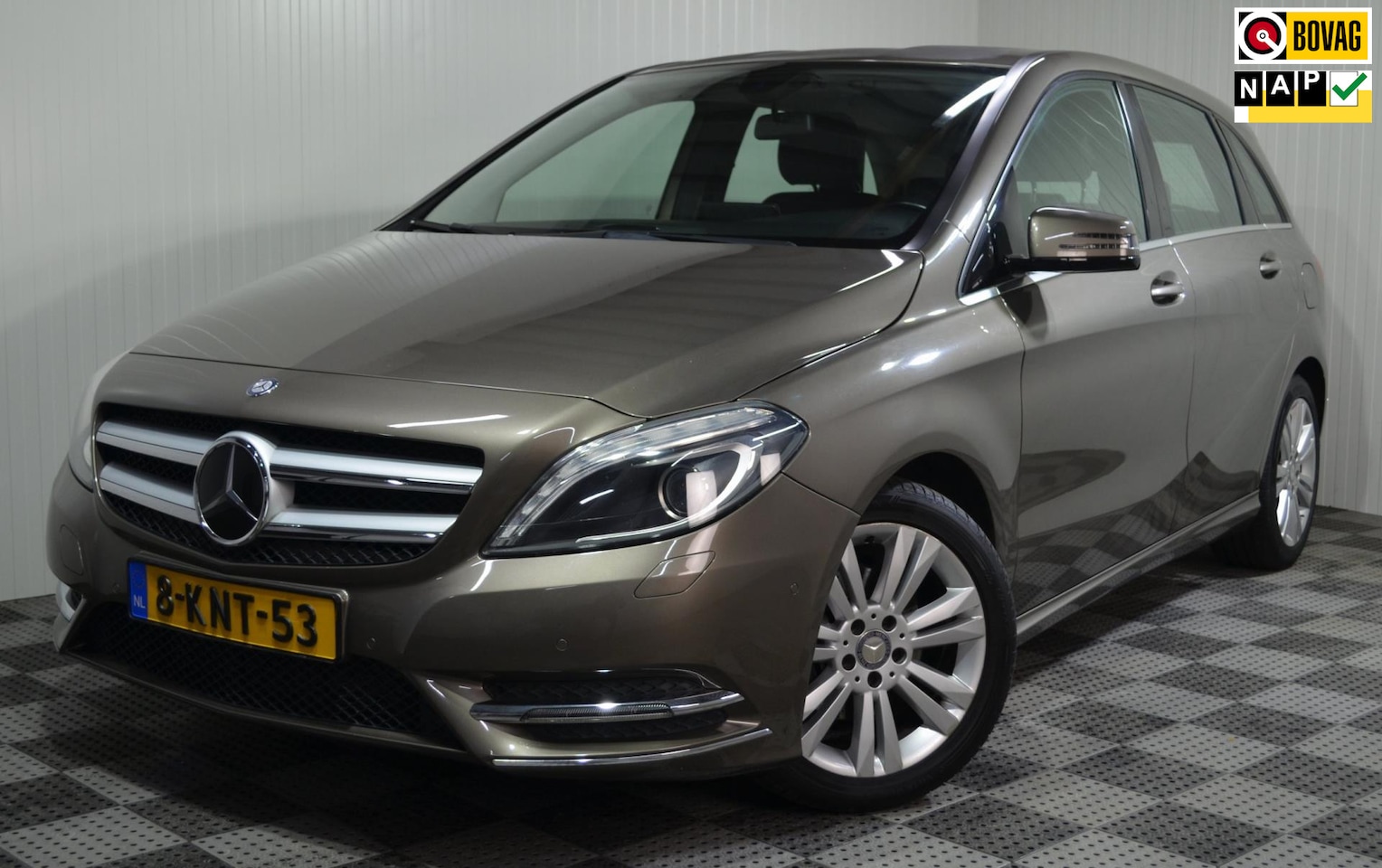 Mercedes-Benz B-klasse - 180 Ambition./Automaat/Trekhaak/Pdc/Nav./Xenon/NL auto - AutoWereld.nl