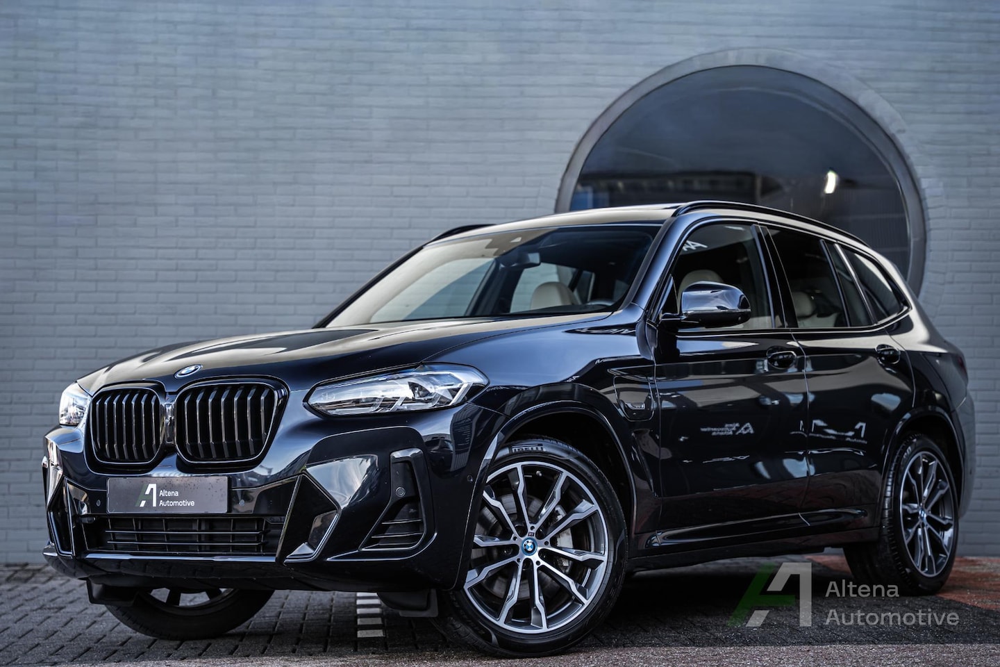 BMW X3 - xDrive30e High Executive M-sport, BTW, pano-dak, trekhaak, 360 camera, hifi, 20 inch - AutoWereld.nl