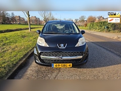 Peugeot 107 - 1.0-12V XS
