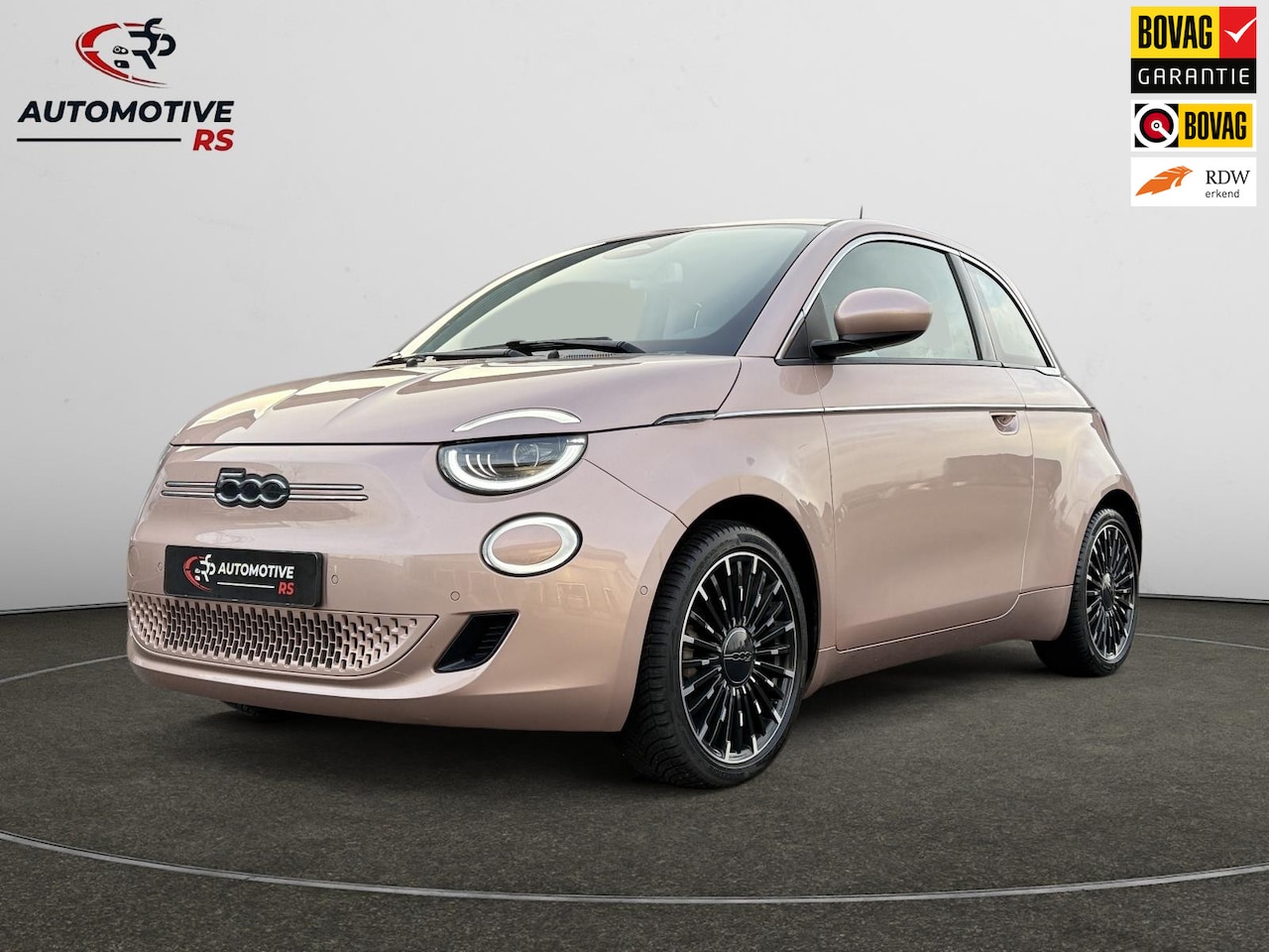 Fiat 500 - La Prima 42 kWh SOH 92% U Connect Pdc Leder Led Camera Apple CarPlay & Android Auto Navi A - AutoWereld.nl
