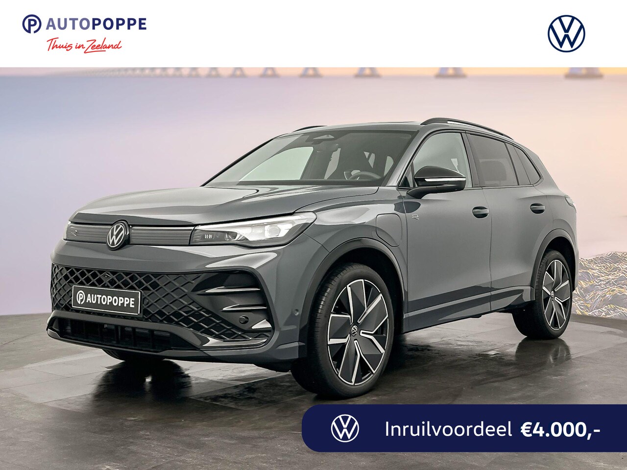 Volkswagen Tiguan - R-Line Edition Plug in Hybride 204 pk Black Style Pakket - AutoWereld.nl