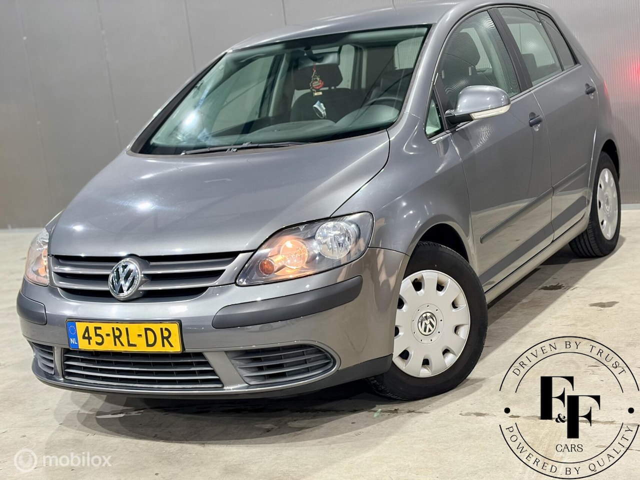 Volkswagen Golf - 1.6 FSI | Automaat | Lage kilometerstand - AutoWereld.nl