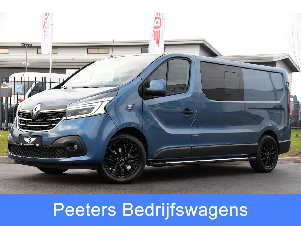 Renault Trafic - 2.0 dCi 145 T29 L2H1 DC Luxe PB Edition Camera, Cruise, Carplay, Clima, 145pk, NAVI, Trekh - AutoWereld.nl