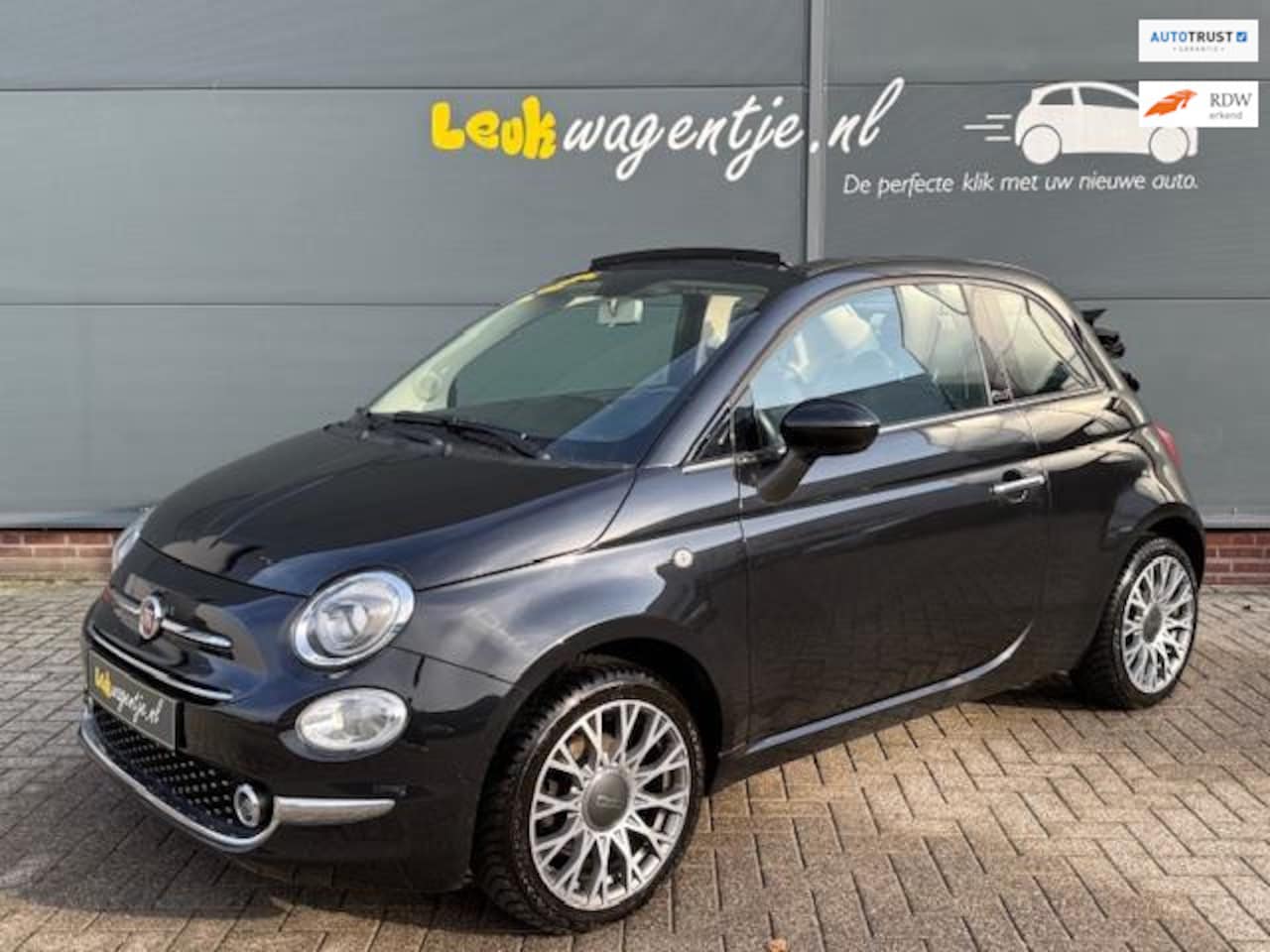 Fiat 500 C - 1.2 Lounge Cabrio Automaat *leer *16” *p-sensor - AutoWereld.nl