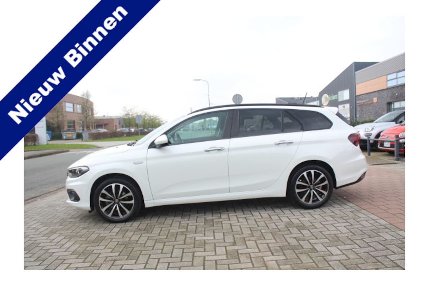 Fiat Tipo Stationwagon - 1.4 Turbo Lounge Clima-Leder-Cruise-Navi- - AutoWereld.nl
