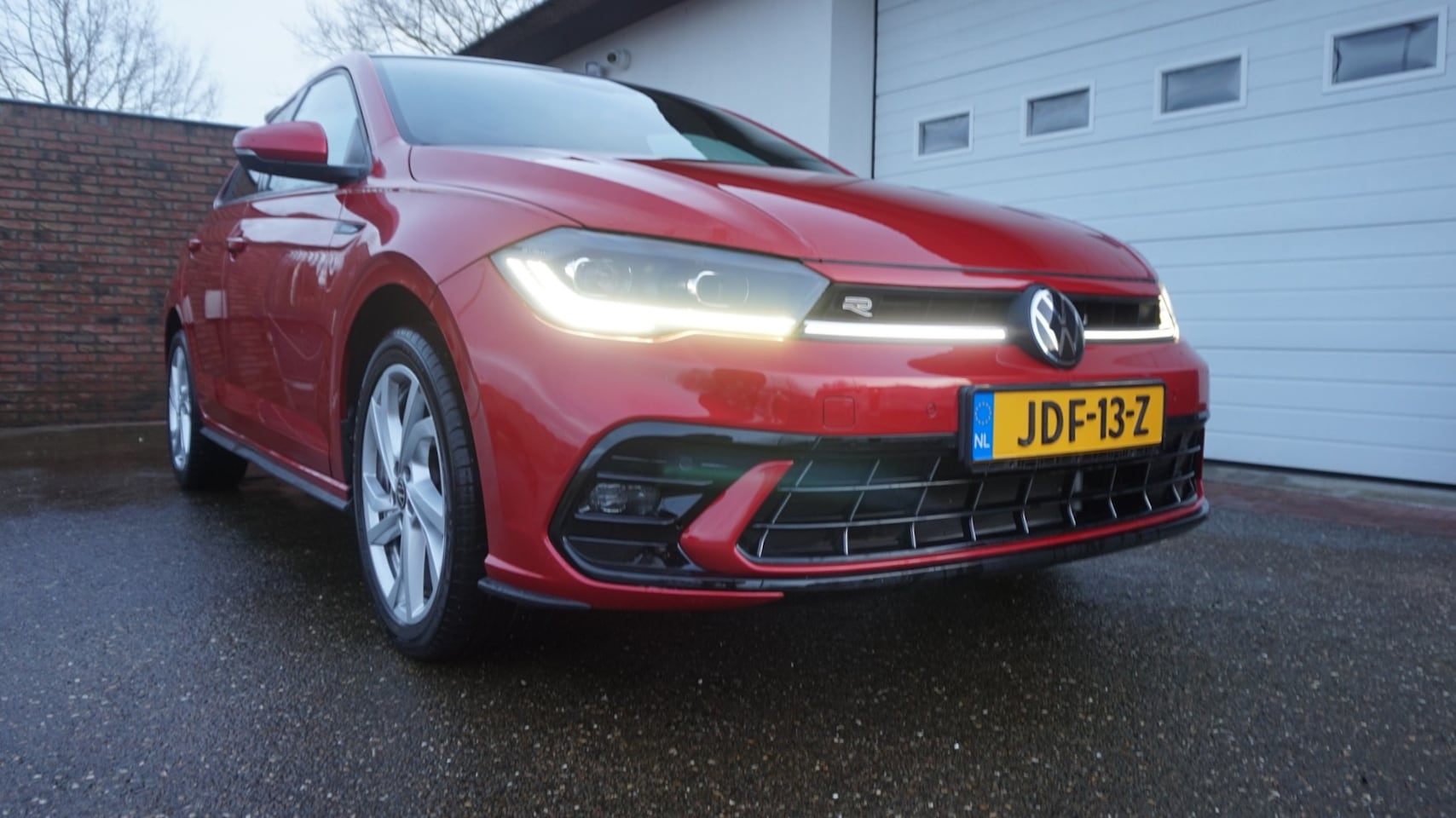 Volkswagen Polo - 1.0 TSI R-Line Business+ 110pk DSG ActiveCruise-CarPlay-IQ_Light-Navi-Stoelverwarming-Panorama - AutoWereld.nl