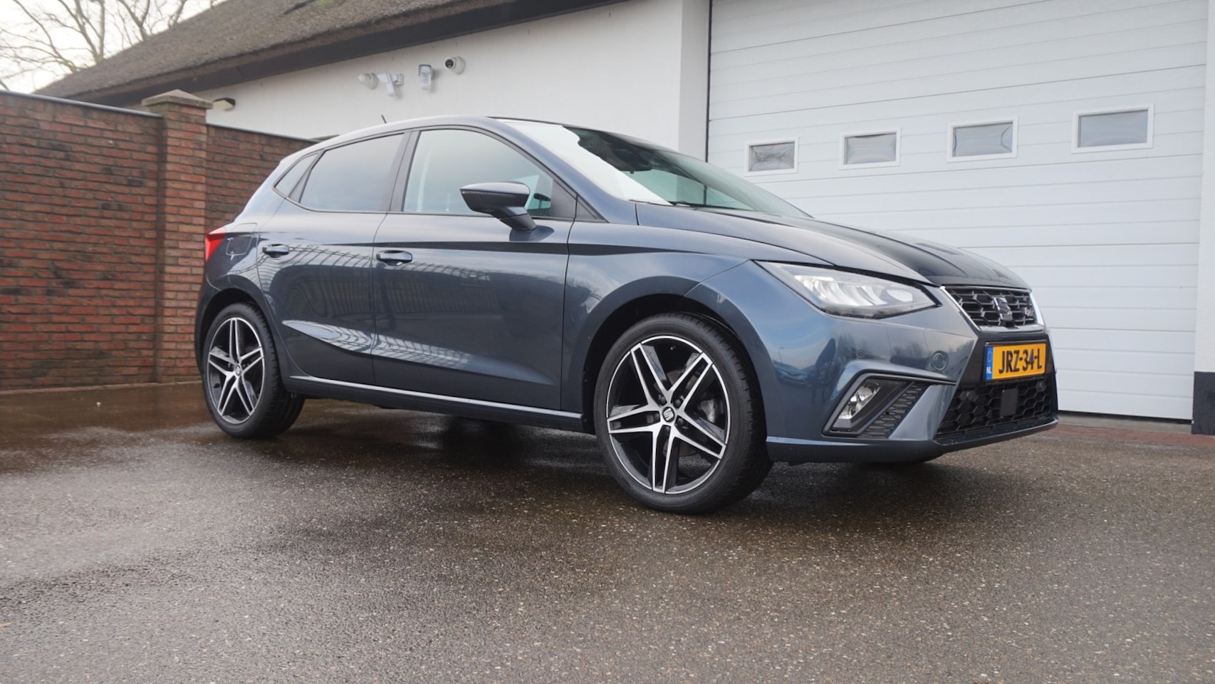 SEAT Ibiza - 1.0 EcoTSI FR Camera-CarPlay-Cruise-DSG-Keyless-Velgen - AutoWereld.nl