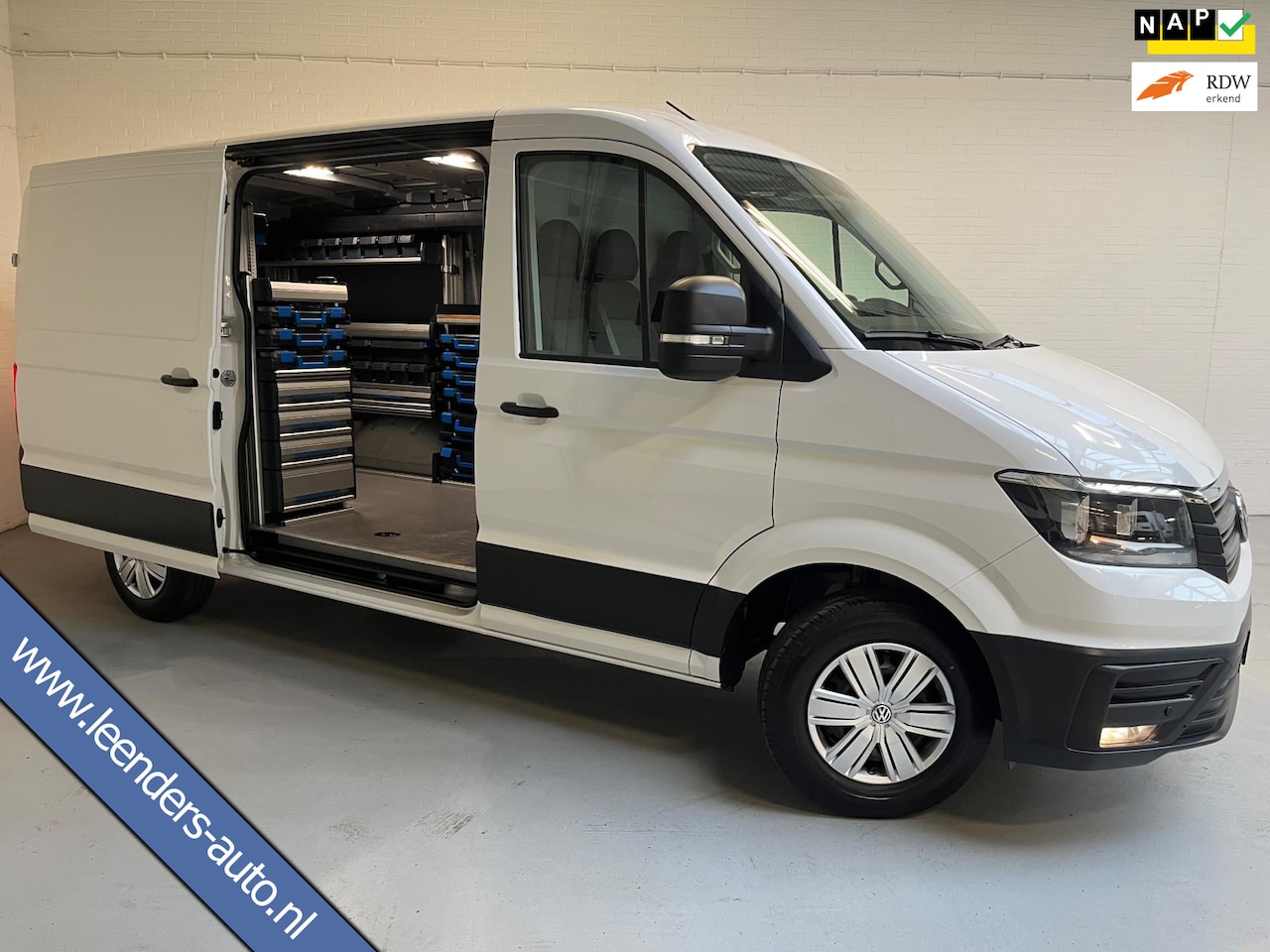 Volkswagen Crafter - Automaat DSG Servicewagen 35 2.0 TDI 140pk euro6 L3H2 oude L2H1 Highline 3Persoons, Sortim - AutoWereld.nl