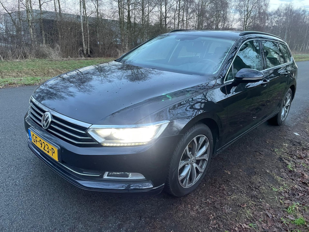 Volkswagen Passat Variant - 1.6 TDI Comfortline 1.6 TDI Comfortline - AutoWereld.nl