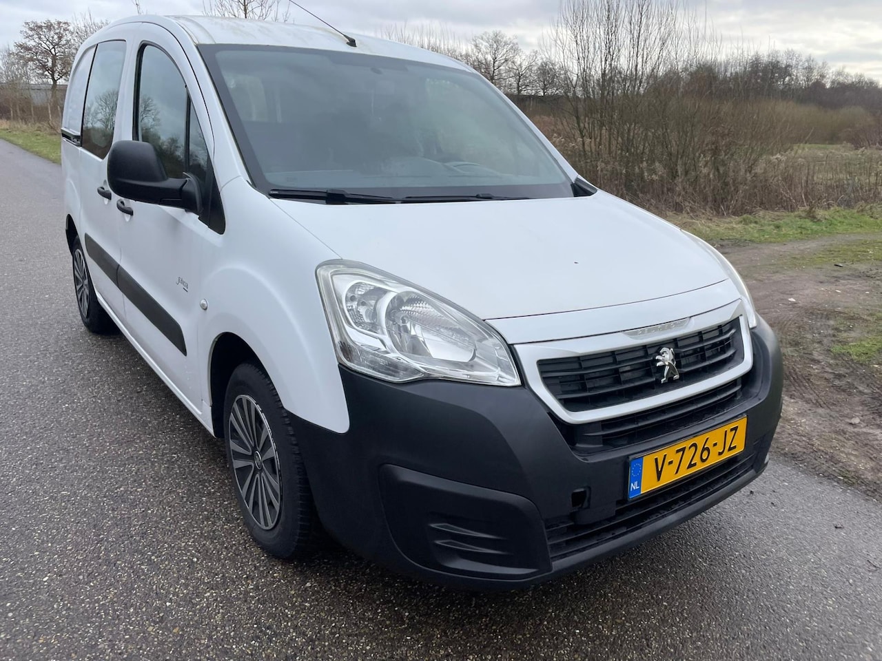 Peugeot Partner - 120 1.6 BlueHDi 75 L1 Première 120 1.6 BlueHDi 75 L1 Première - AutoWereld.nl