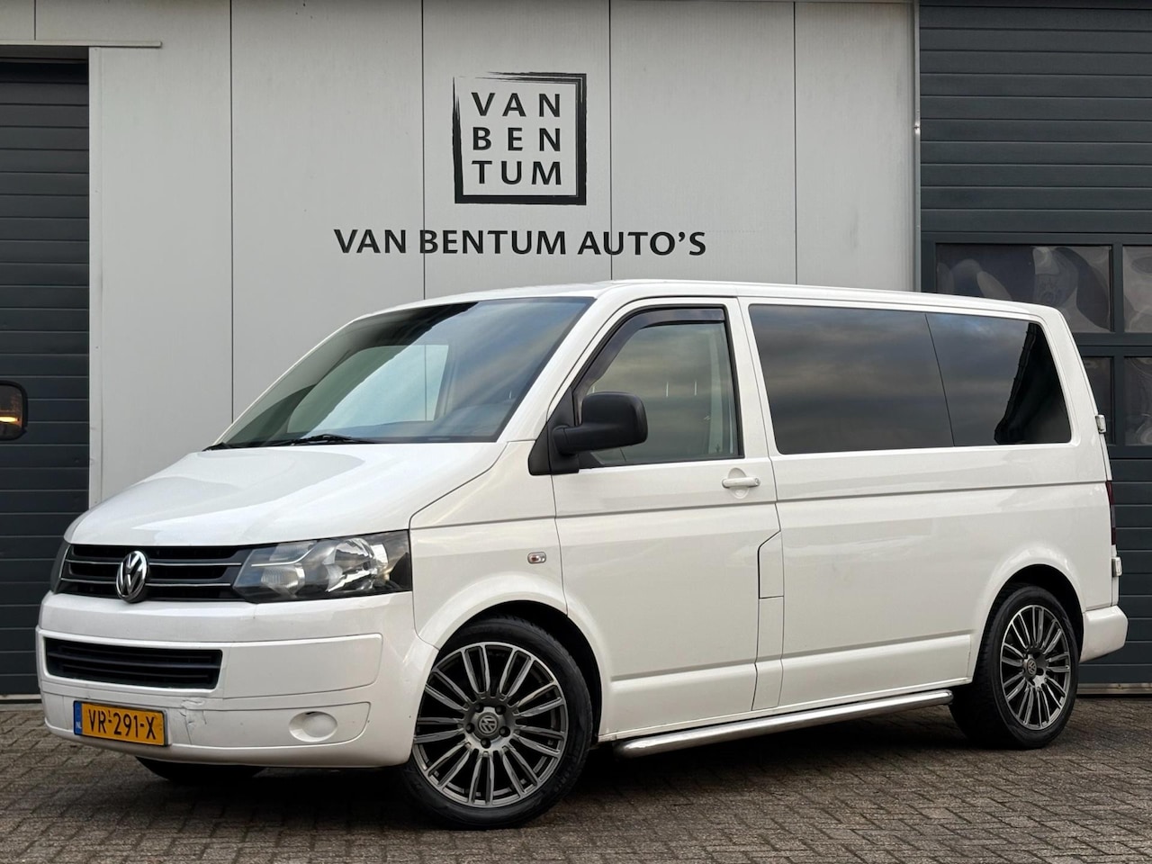 Volkswagen Transporter - 2.0TDI 140pk Autom. Trendline Airco 3-pers. - AutoWereld.nl