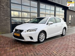 Lexus CT 200h - | Alcantara | Clima | Cruise |